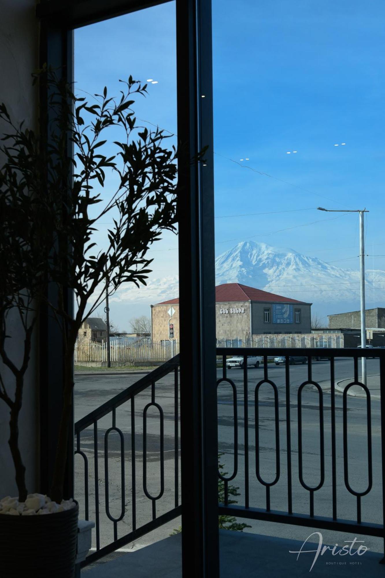 Aristo Boutique Hotel Artashat Esterno foto